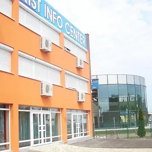 Tisza Corner Szálloda
